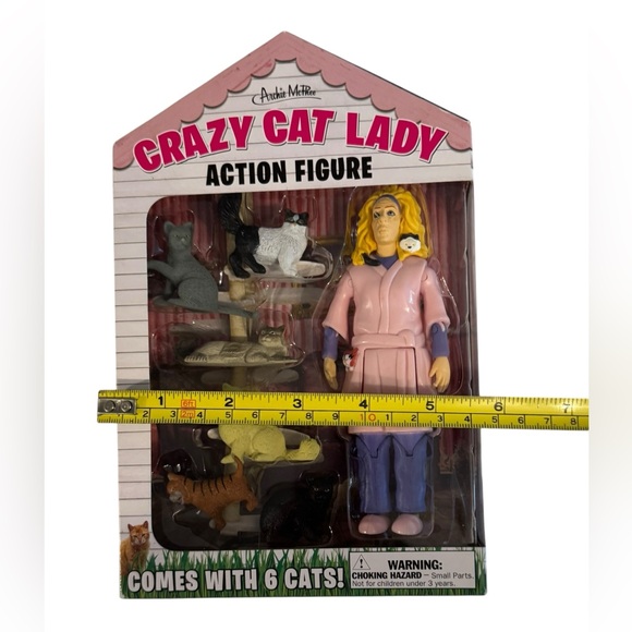 Archie McPhee Crazy Cat Lady Action Figure with 6 Cats NIB - Picture 9 of 9